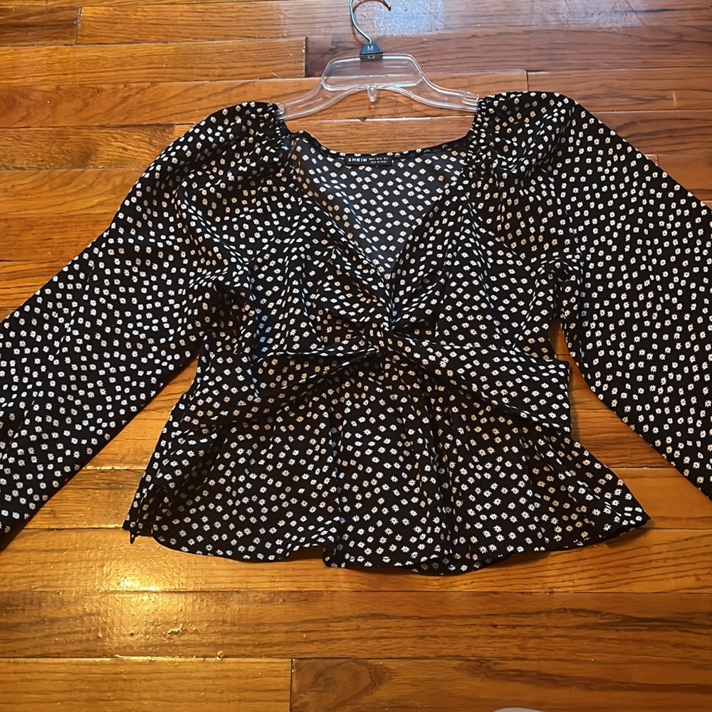 V neck cross shirt